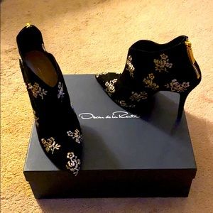 Oscar de la Renta booties